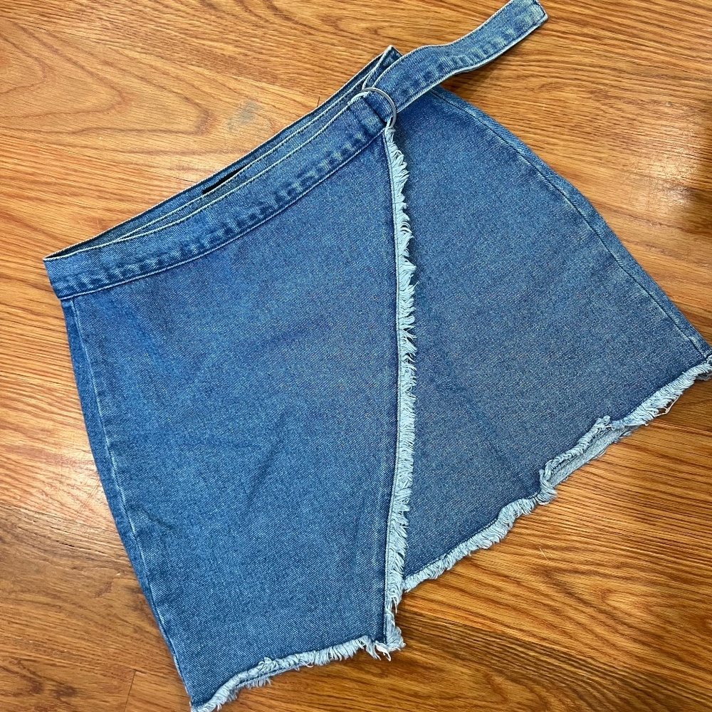 Kendall & Kylie Denim Skirt | Size 26